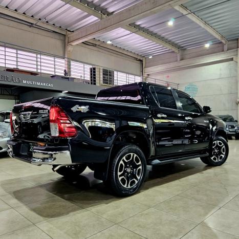 TOYOTA Hilux Caminhonete 2.8 16V SRV 4X4 DIESEL CABINE DUPLA AUTOM�TICO, Foto 4