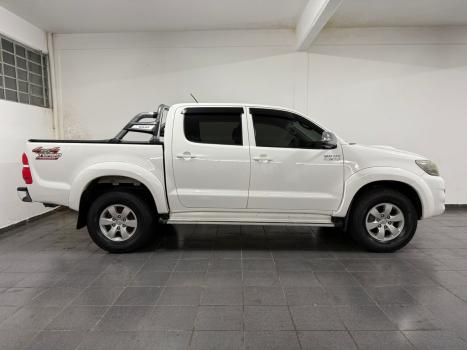 TOYOTA Hilux Caminhonete 3.0 4P 4X4 SRV TURBO DIESEL CABINE DUPLA AUTOM�TICO, Foto 4