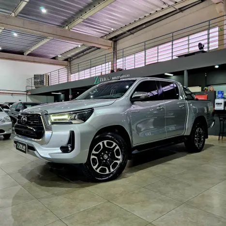 TOYOTA Hilux Caminhonete 2.8 16V SRX 4X4 TURBO DIESEL CABINE DUPLA AUTOM�TICO, Foto 3