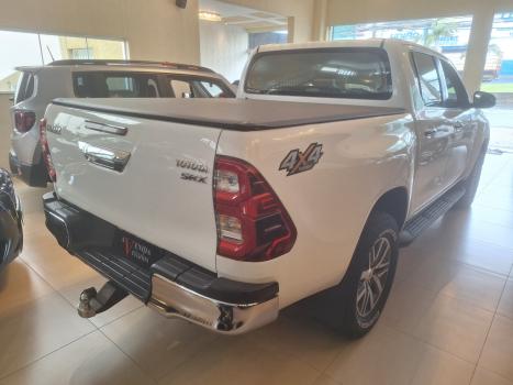 TOYOTA Hilux Caminhonete 2.8 16V SRX 4X4 TURBO DIESEL CABINE DUPLA AUTOM�TICO, Foto 7