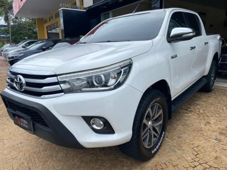 TOYOTA Hilux Caminhonete 2.8 16V SRX 4X4 TURBO DIESEL CABINE DUPLA AUTOM�TICO, Foto 4