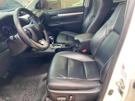 TOYOTA Hilux Caminhonete 2.8 16V SRX 4X4 TURBO DIESEL CABINE DUPLA AUTOM�TICO, Foto 9