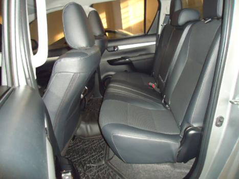 TOYOTA Hilux Caminhonete 2.8 16V SRX 4X4 TURBO DIESEL CABINE DUPLA AUTOM�TICO, Foto 8