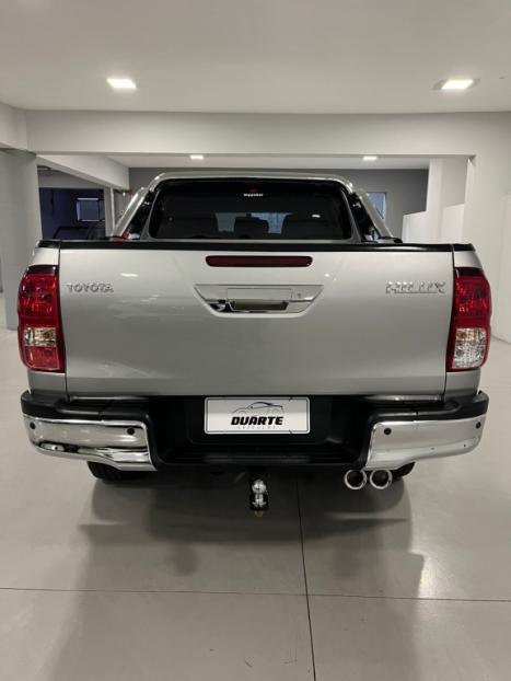 TOYOTA Hilux Caminhonete 2.8 16V 4P SR 4X4 DIESEL CABINE DUPLA AUTOM�TICO, Foto 5