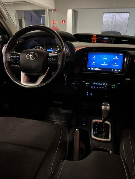 TOYOTA Hilux Caminhonete 2.8 16V 4P SR 4X4 DIESEL CABINE DUPLA AUTOM�TICO, Foto 13