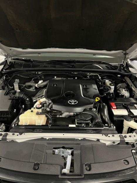TOYOTA Hilux Caminhonete 2.8 16V 4P SR 4X4 DIESEL CABINE DUPLA AUTOM�TICO, Foto 19