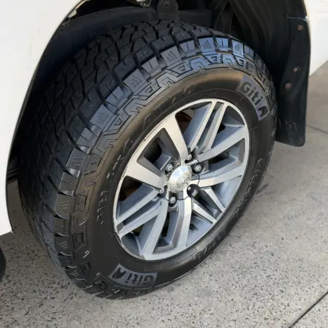 TOYOTA Hilux Caminhonete 2.8 16V 4P SRX DIESEL CABINE DUPLA, Foto 2