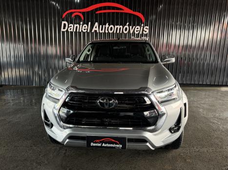 TOYOTA Hilux Caminhonete 2.8 16V SRX PLUS 4X4 TURBO DIESEL CABINE DUPLA AUTOM�TICO, Foto 2