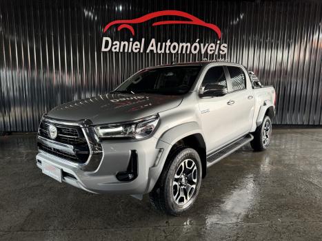 TOYOTA Hilux Caminhonete 2.8 16V SRX PLUS 4X4 TURBO DIESEL CABINE DUPLA AUTOM�TICO, Foto 3