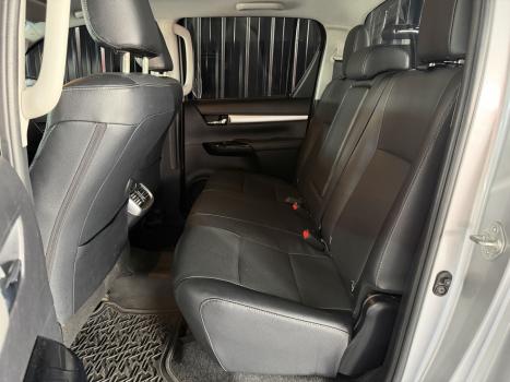 TOYOTA Hilux Caminhonete 2.8 16V SRX PLUS 4X4 TURBO DIESEL CABINE DUPLA AUTOM�TICO, Foto 12