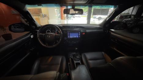 TOYOTA Hilux Caminhonete 2.8 16V 4P SRX DIESEL CABINE DUPLA, Foto 6
