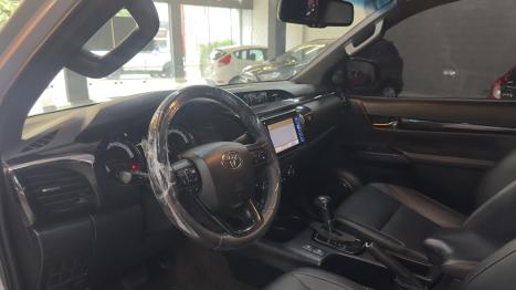 TOYOTA Hilux Caminhonete 2.8 16V 4P SRX DIESEL CABINE DUPLA, Foto 9