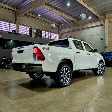 TOYOTA Hilux Caminhonete 2.8 16V 4P POWER PACK TURBO DIESEL 4X4 CABINE DUPLA, Foto 4