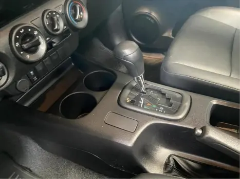 TOYOTA Hilux Caminhonete , Foto 13