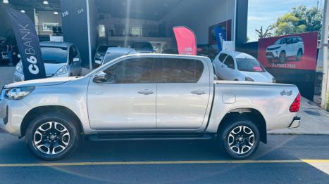 TOYOTA Hilux Caminhonete 2.8 16V SRV 4X4 DIESEL CABINE DUPLA AUTOM�TICO, Foto 2