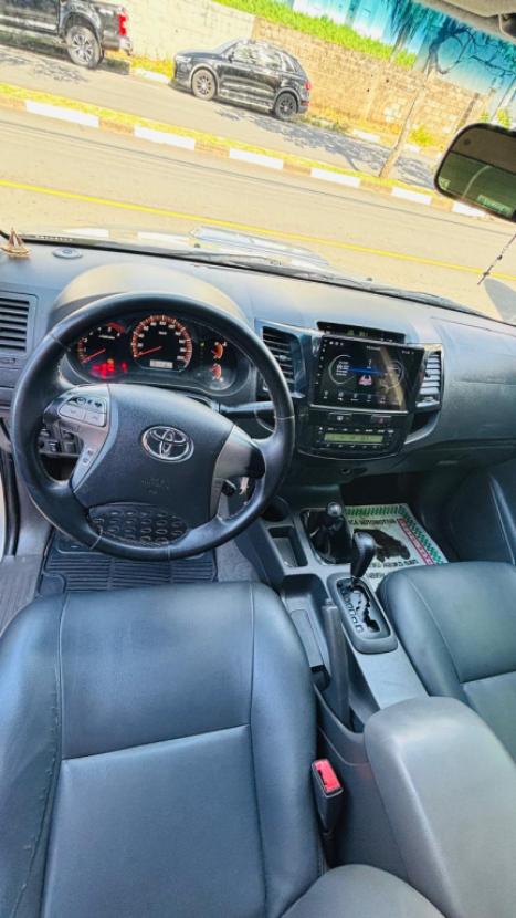 TOYOTA Hilux Caminhonete 3.0 4P SRV DIESEL CABINE DUPLA, Foto 3