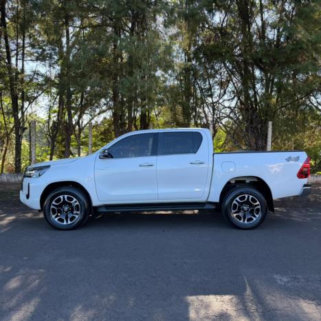 TOYOTA Hilux Caminhonete 2.8 16V SRX 4X4 TURBO DIESEL CABINE DUPLA AUTOM�TICO, Foto 2