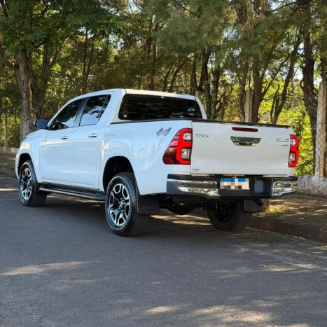 TOYOTA Hilux Caminhonete 2.8 16V SRX 4X4 TURBO DIESEL CABINE DUPLA AUTOM�TICO, Foto 3