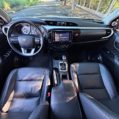 TOYOTA Hilux Caminhonete 2.8 16V SRX 4X4 TURBO DIESEL CABINE DUPLA AUTOM�TICO, Foto 7