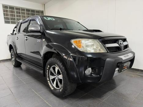 TOYOTA Hilux Caminhonete 3.0 4P 4X4 SRV TURBO DIESEL CABINE DUPLA AUTOM�TICO, Foto 3