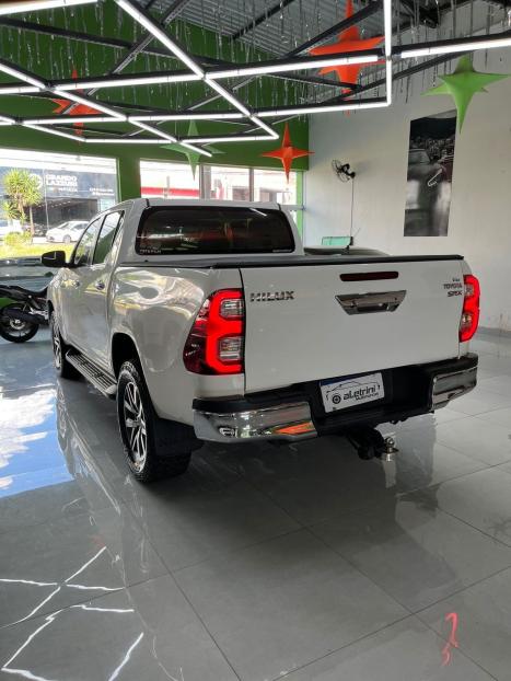 TOYOTA Hilux Caminhonete 2.8 16V 4P SRX DIESEL CABINE DUPLA, Foto 4