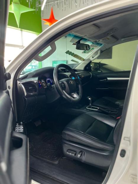 TOYOTA Hilux Caminhonete 2.8 16V 4P SRX DIESEL CABINE DUPLA, Foto 7