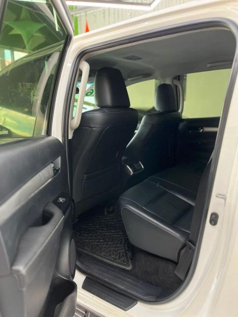 TOYOTA Hilux Caminhonete 2.8 16V 4P SRX DIESEL CABINE DUPLA, Foto 9
