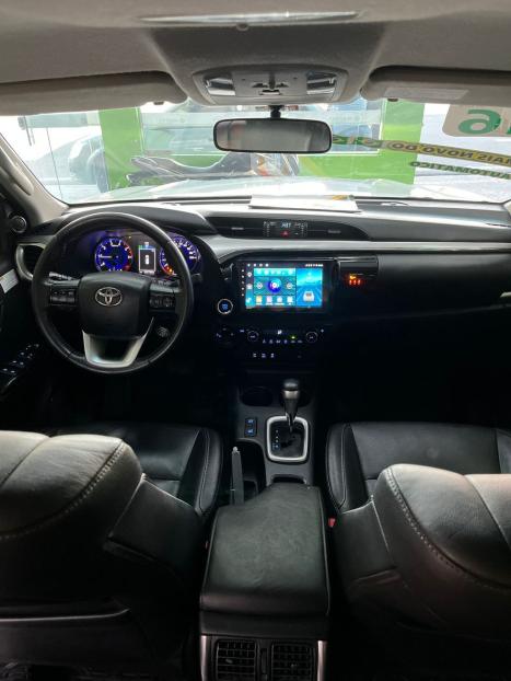 TOYOTA Hilux Caminhonete 2.8 16V 4P SRX DIESEL CABINE DUPLA, Foto 6