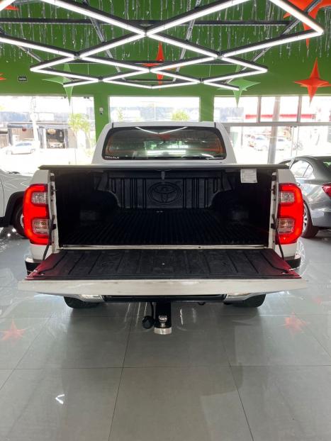 TOYOTA Hilux Caminhonete 2.8 16V 4P SRX DIESEL CABINE DUPLA, Foto 13