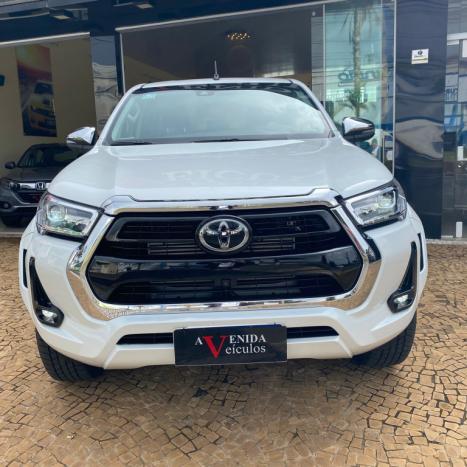 TOYOTA Hilux Caminhonete 2.8 16V SRX PLUS 4X4 TURBO DIESEL CABINE DUPLA AUTOM�TICO, Foto 2