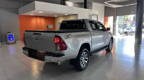 TOYOTA Hilux Caminhonete 2.8 4P 4X4 DIESEL CABINE DUPLA, Foto 8