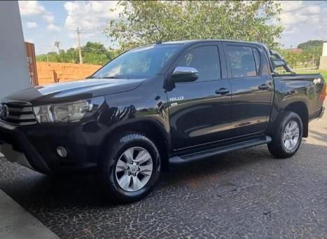 TOYOTA Hilux Caminhonete 2.7 16V 4P SRV FLEX 4X4  CABINE DUPLA AUTOM�TICO, Foto 4