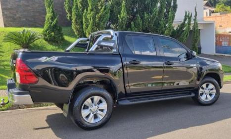 TOYOTA Hilux Caminhonete 2.7 16V 4P SRV FLEX 4X4  CABINE DUPLA AUTOM�TICO, Foto 6