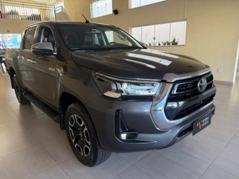TOYOTA Hilux Caminhonete 2.8 16V SRX 4X4 TURBO DIESEL CABINE DUPLA AUTOM�TICO, Foto 4