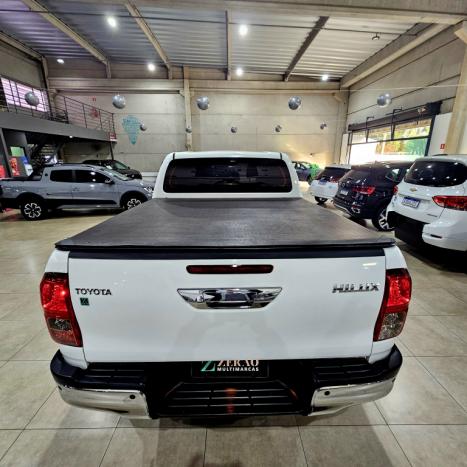 TOYOTA Hilux Caminhonete 2.8 16V 4P SR 4X4 DIESEL CABINE DUPLA AUTOM�TICO, Foto 5