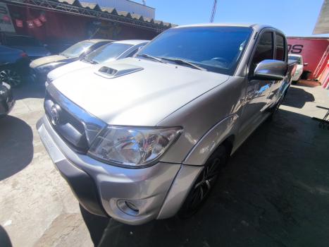 TOYOTA Hilux Caminhonete 3.0 4P 4X4 SRV TURBO DIESEL CABINE DUPLA AUTOM�TICO, Foto 2