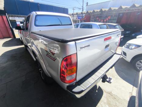 TOYOTA Hilux Caminhonete 3.0 4P 4X4 SRV TURBO DIESEL CABINE DUPLA AUTOM�TICO, Foto 4