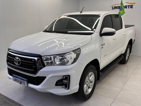 TOYOTA Hilux Caminhonete , Foto 1