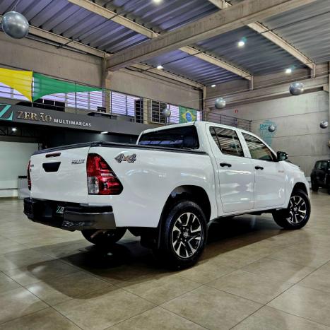 TOYOTA Hilux Caminhonete 2.8 16V 4P POWER PACK TURBO DIESEL 4X4 CABINE DUPLA, Foto 4