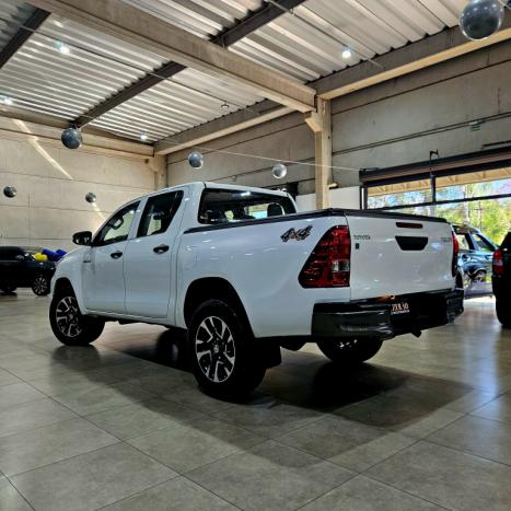 TOYOTA Hilux Caminhonete 2.8 16V 4P POWER PACK TURBO DIESEL 4X4 CABINE DUPLA, Foto 6