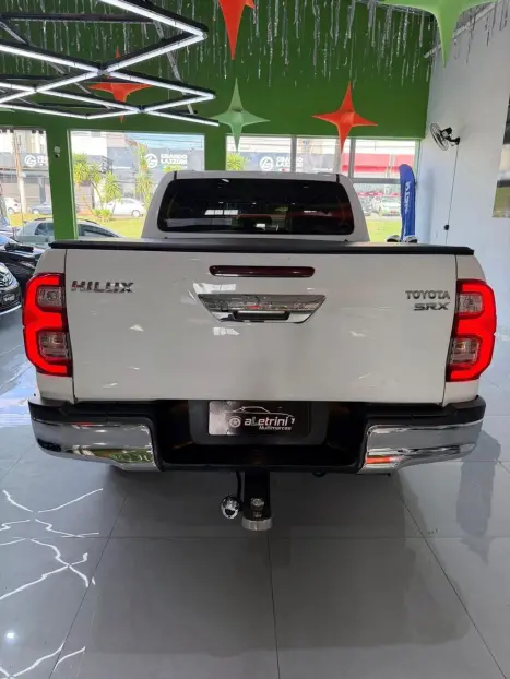 TOYOTA Hilux Caminhonete 2.8 16V 4P SRX DIESEL CABINE DUPLA, Foto 6