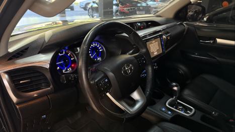 TOYOTA Hilux Caminhonete 2.8 16V SRV 4X4 DIESEL CABINE DUPLA AUTOM�TICO, Foto 17
