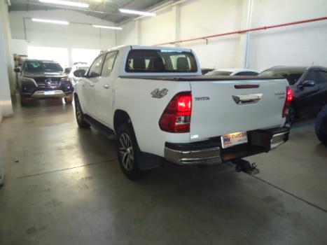 TOYOTA Hilux Caminhonete 2.8 16V SRX 4X4 DIESEL CABINE DUPLA AUTOM�TICO, Foto 7