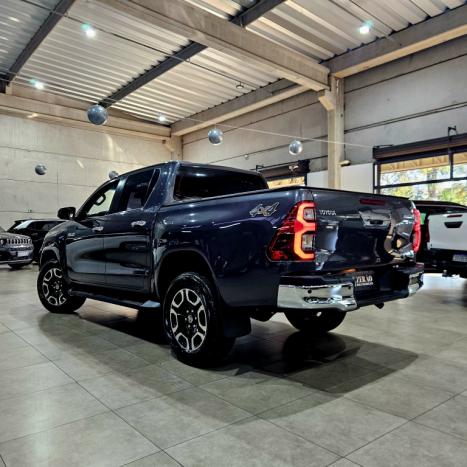 TOYOTA Hilux Caminhonete 2.8 16V SRX 4X4 DIESEL CABINE DUPLA AUTOM�TICO, Foto 5