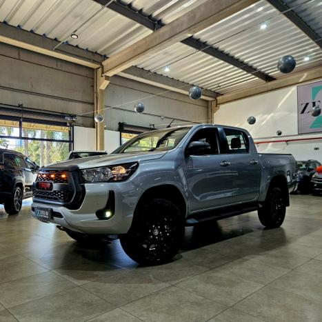 TOYOTA Hilux Caminhonete 2.8 16V SRV 4X4 DIESEL CABINE DUPLA AUTOM�TICO, Foto 3