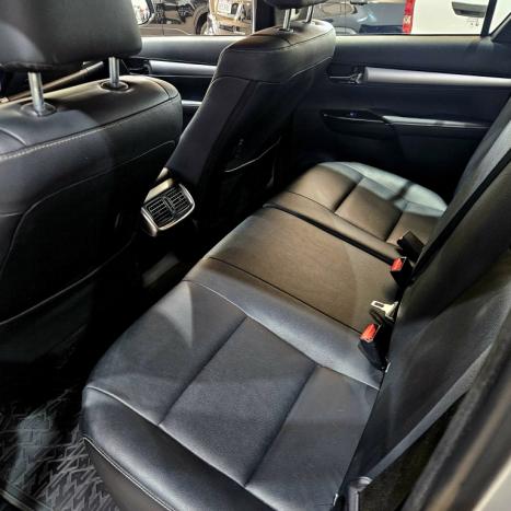 TOYOTA Hilux Caminhonete 2.8 16V SRV 4X4 DIESEL CABINE DUPLA AUTOM�TICO, Foto 8