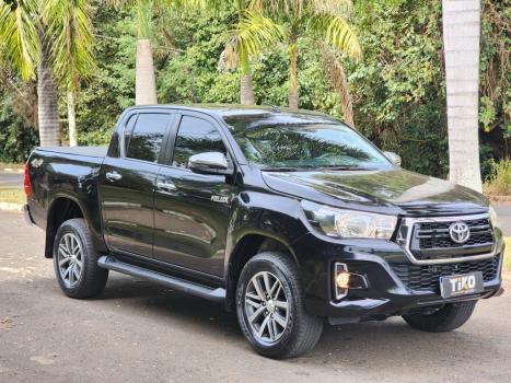 TOYOTA Hilux Caminhonete 2.8 16V SRX 4X4 DIESEL CABINE DUPLA AUTOM�TICO, Foto 2