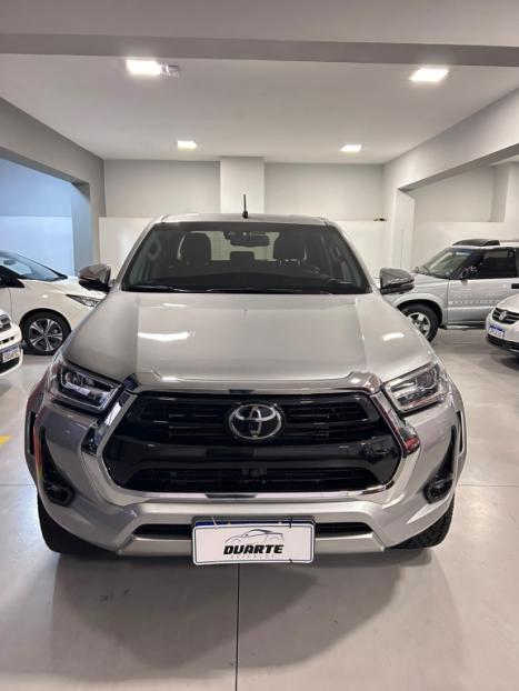 TOYOTA Hilux Caminhonete 2.8 16V SRX 4X4 TURBO DIESEL CABINE DUPLA AUTOM�TICO, Foto 2