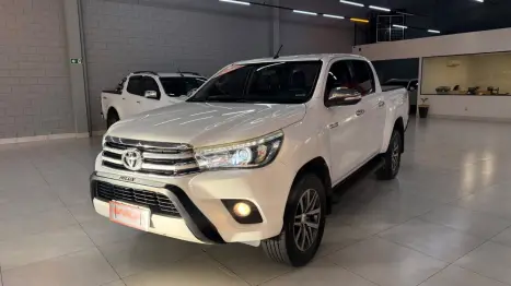 TOYOTA Hilux Caminhonete 2.8 16V SRX 4X4 TURBO DIESEL CABINE DUPLA AUTOM�TICO, Foto 5