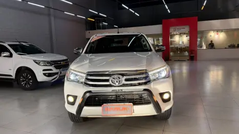 TOYOTA Hilux Caminhonete 2.8 16V SRX 4X4 TURBO DIESEL CABINE DUPLA AUTOM�TICO, Foto 9